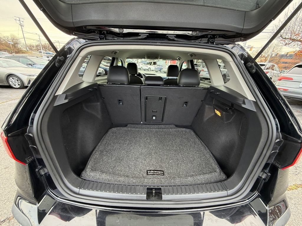 Used 2022 Volkswagen Taos SE image 21