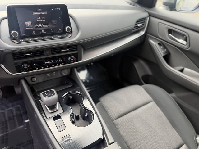 Used 2026 Nissan Rogue SV FWD image 16