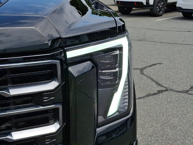 Used 2025 GMC Sierra 2500 AT4 w/ AT4 Premium Plus Package AWD/4WD image 9