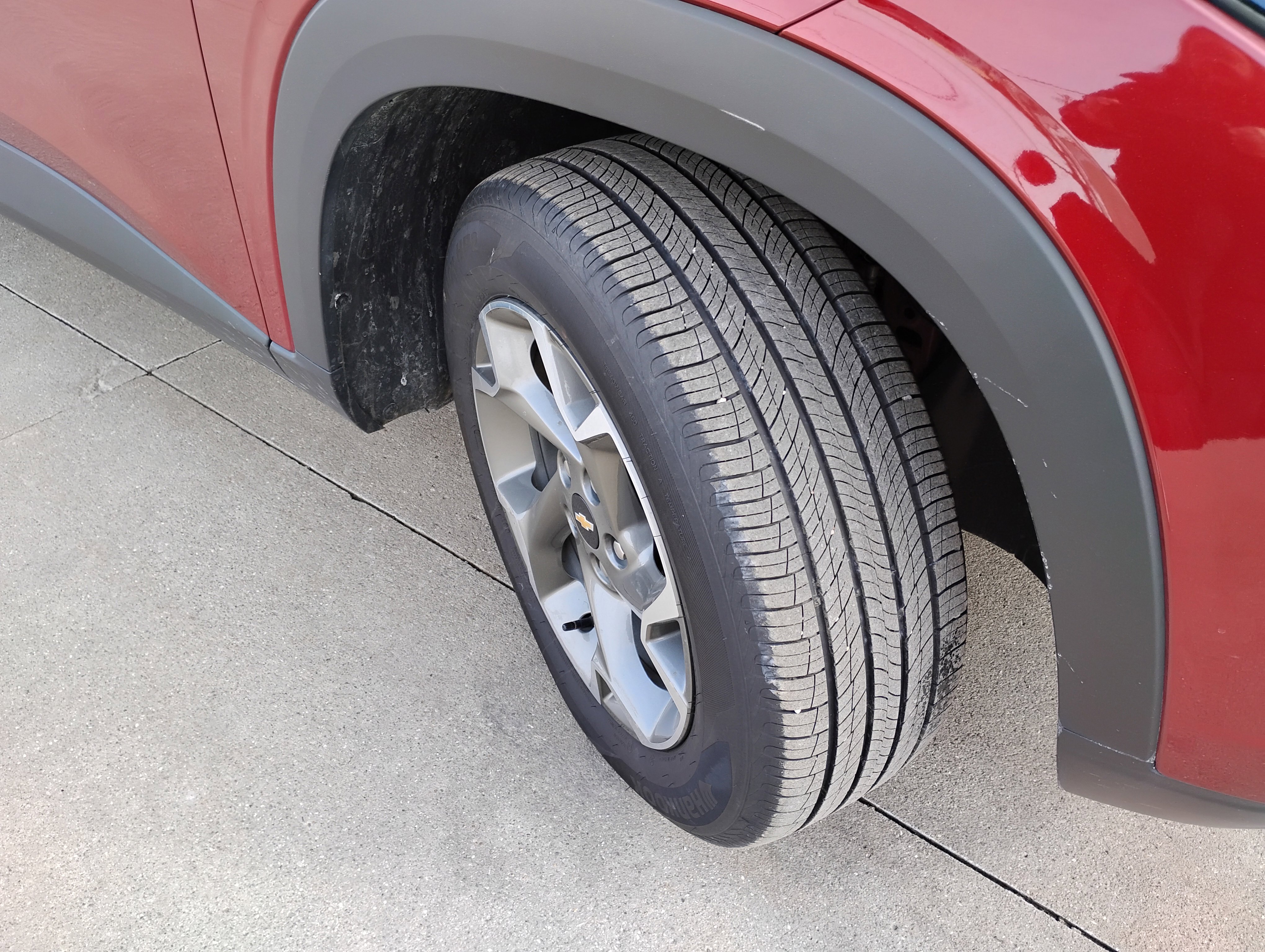 Used 2025 Chevrolet Trax LT w/ LT Convenience Package image 27