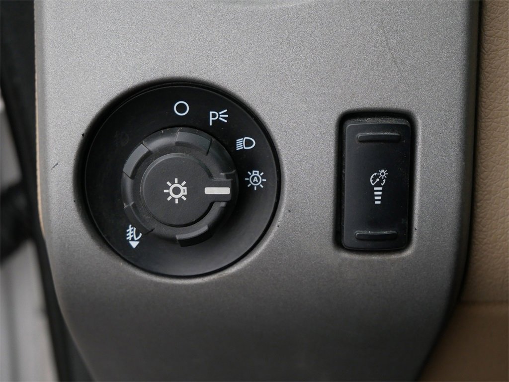 Used 2016 Ford F250 Lariat w/ Chrome Package image 26