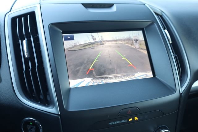 Used 2020 Ford Edge SE image 22
