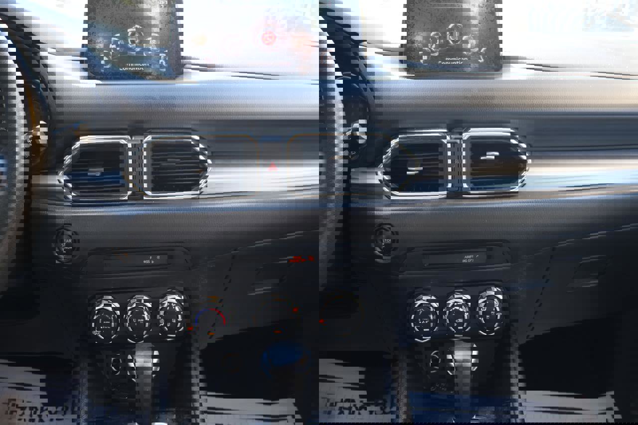 Used 2017 MAZDA CX-5 Sport image 35