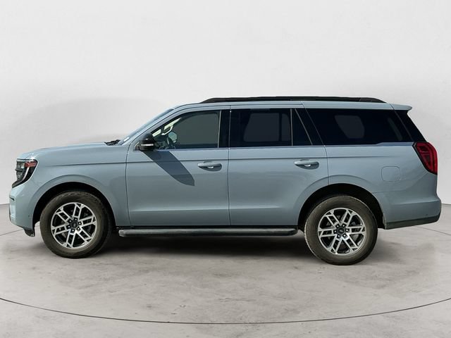 Certified 2025 Ford Expedition Active AWD/4WD image 2