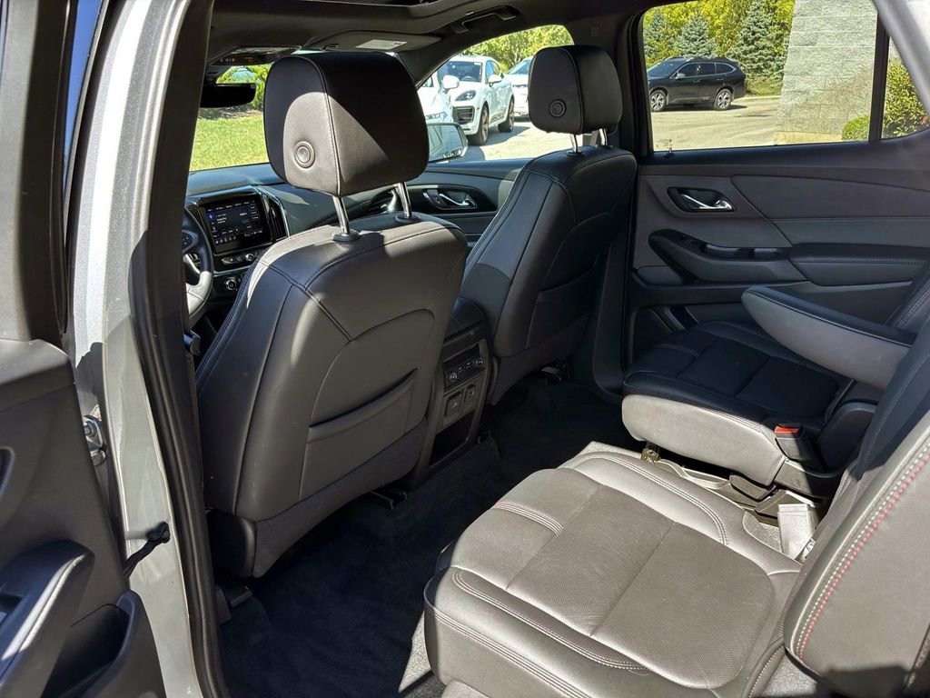 Used 2023 Chevrolet Traverse RS w/ LPO, Floor Liner Package image 29