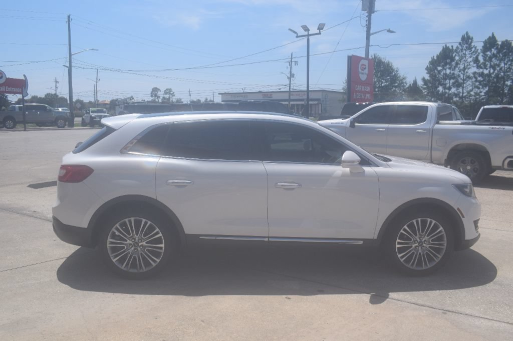 Used 2018 Lincoln MKX Reserve FWD image 3
