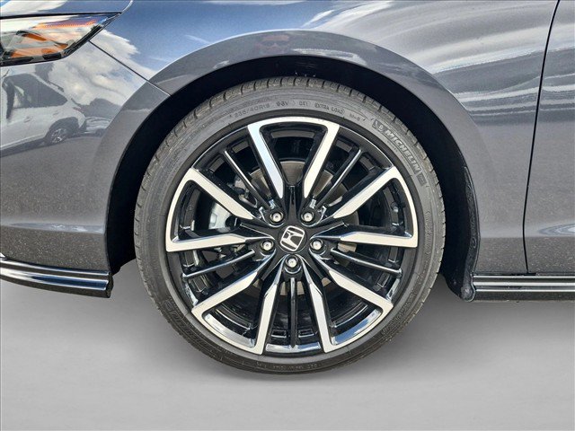 Used 2025 Honda Accord Touring image 18