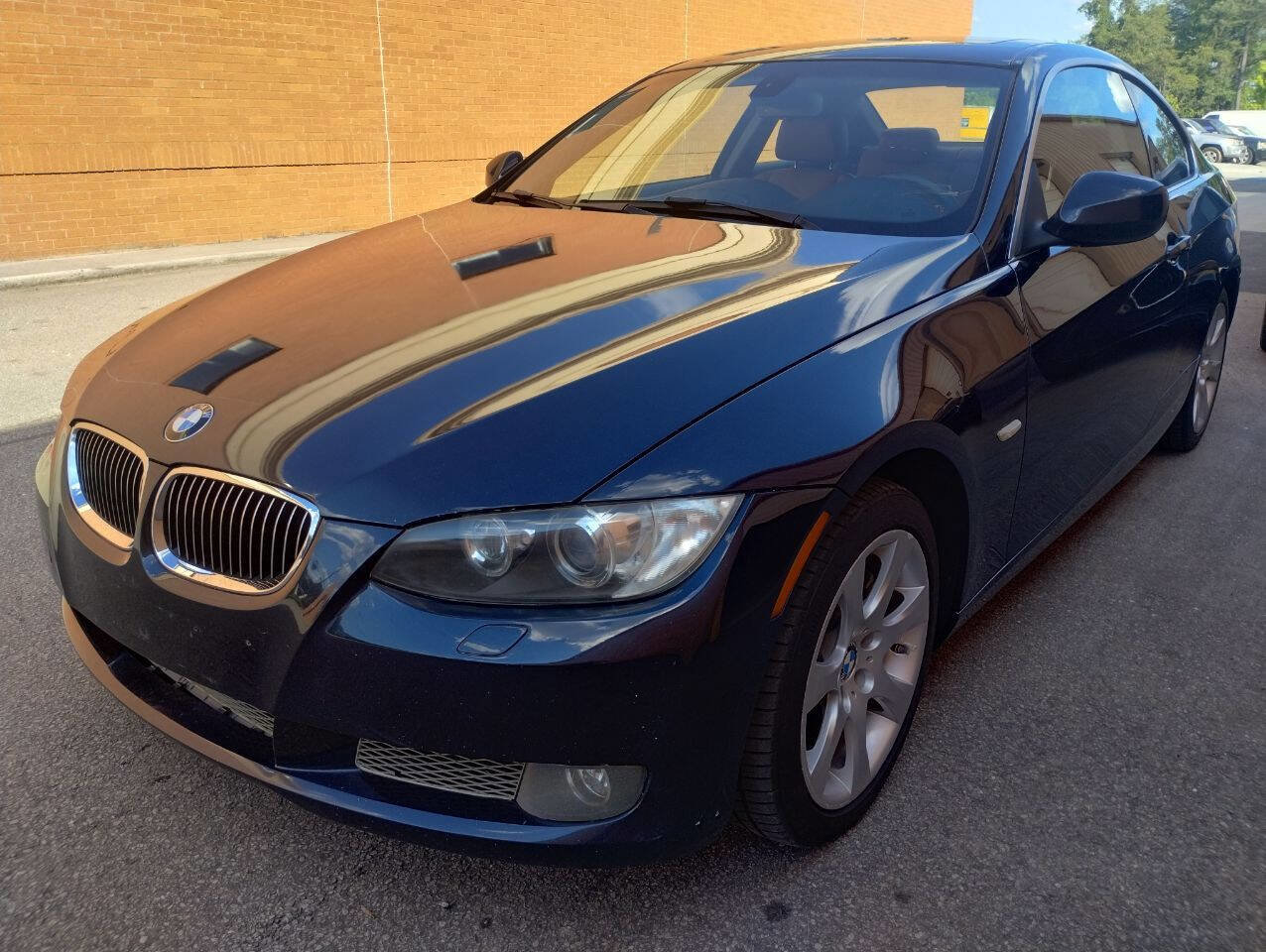 Used 2010 BMW 335i xDrive Coupe w/ Premium Pkg image 1