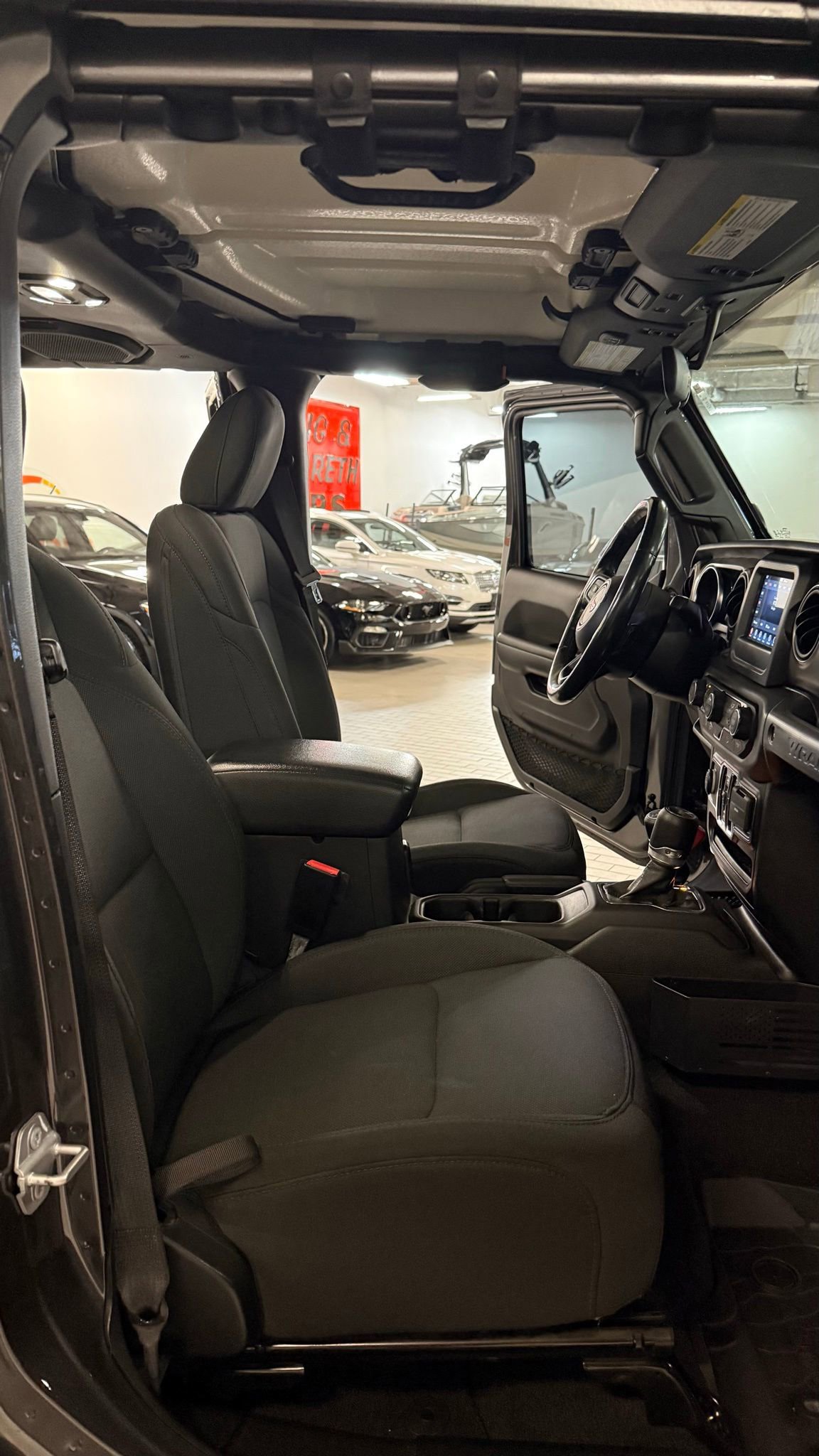 Used 2021 Jeep Wrangler Unlimited Sport image 28