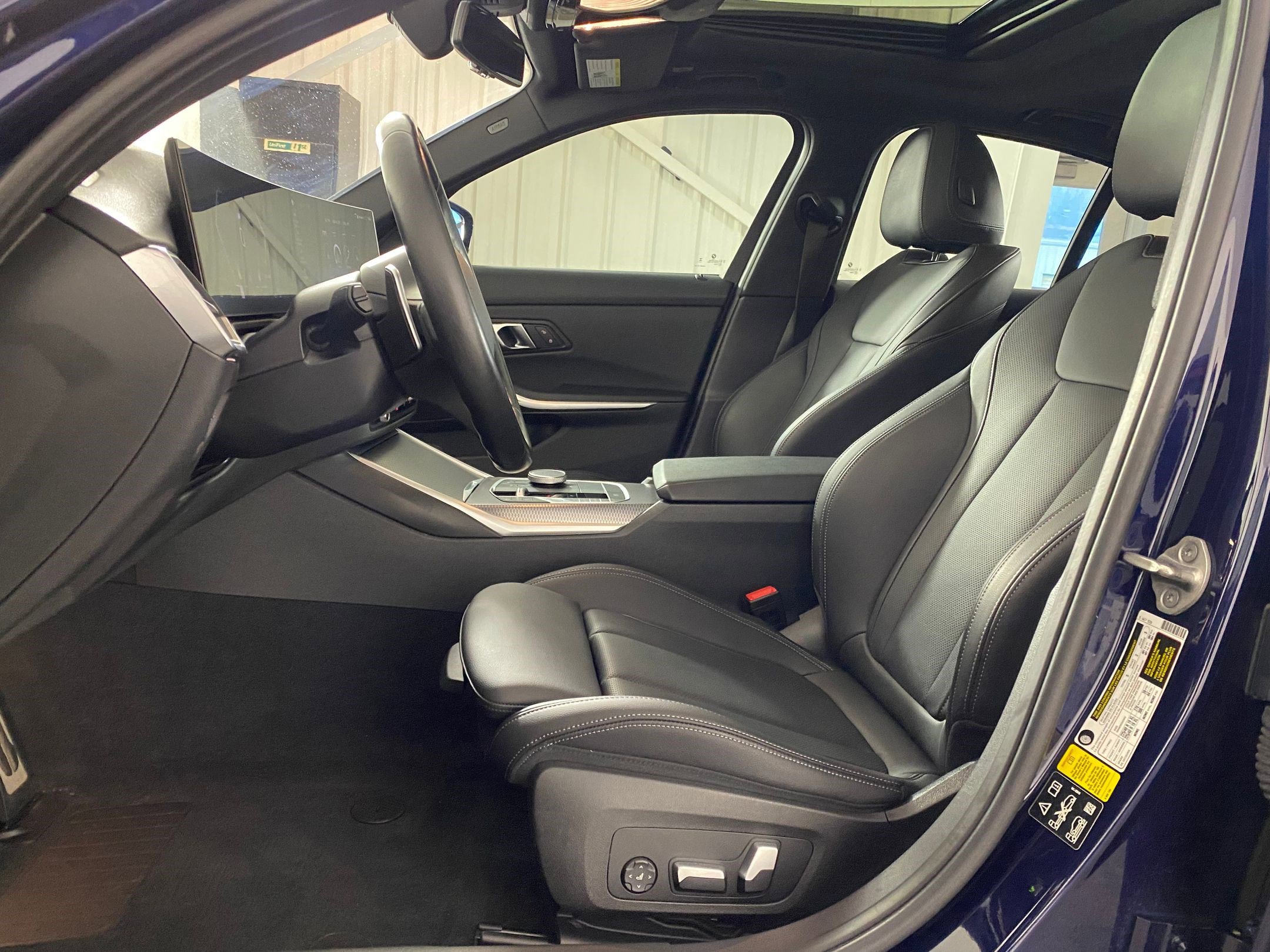 Used 2024 BMW M340i xDrive w/ Driving Assistance Package image 5