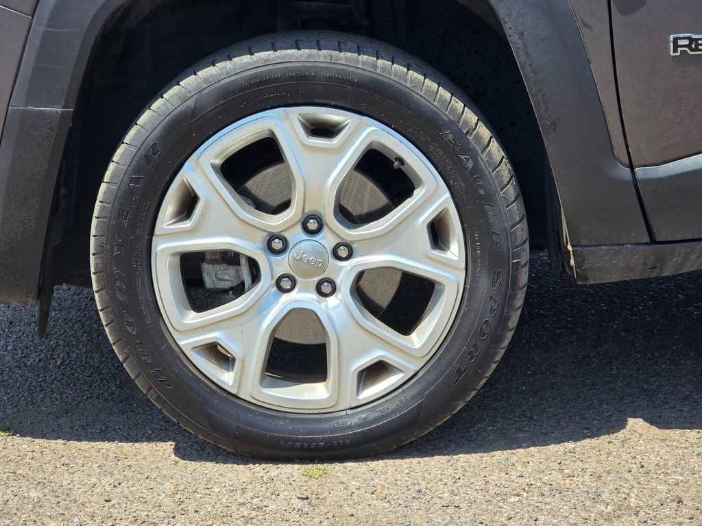 Used 2020 Jeep Renegade Limited w/ UConnect 8.4 Nav Group image 27