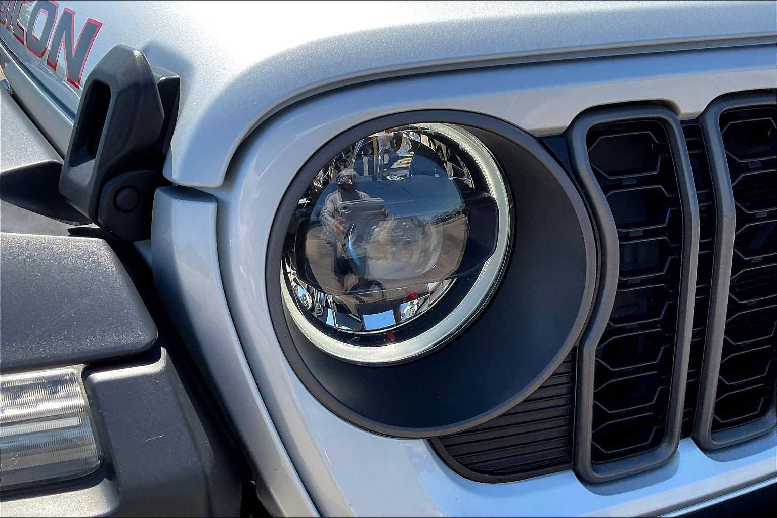 Used 2024 Jeep Wrangler Unlimited Rubicon image 54