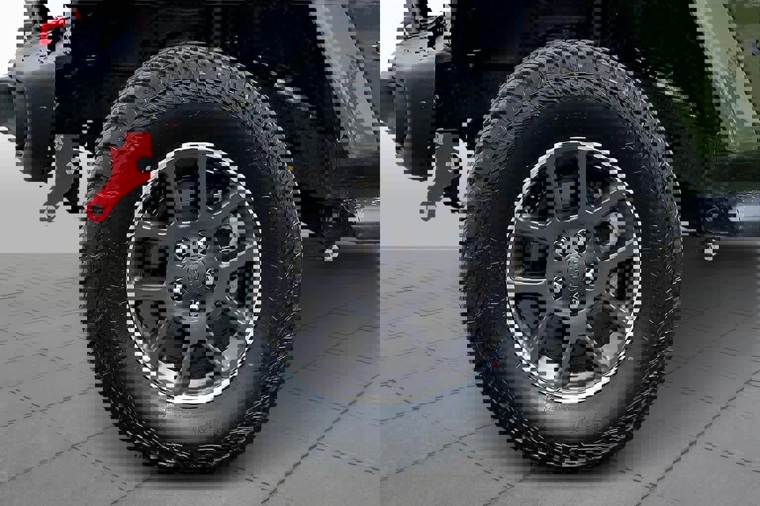 Used 2023 Jeep Gladiator Sport image 10