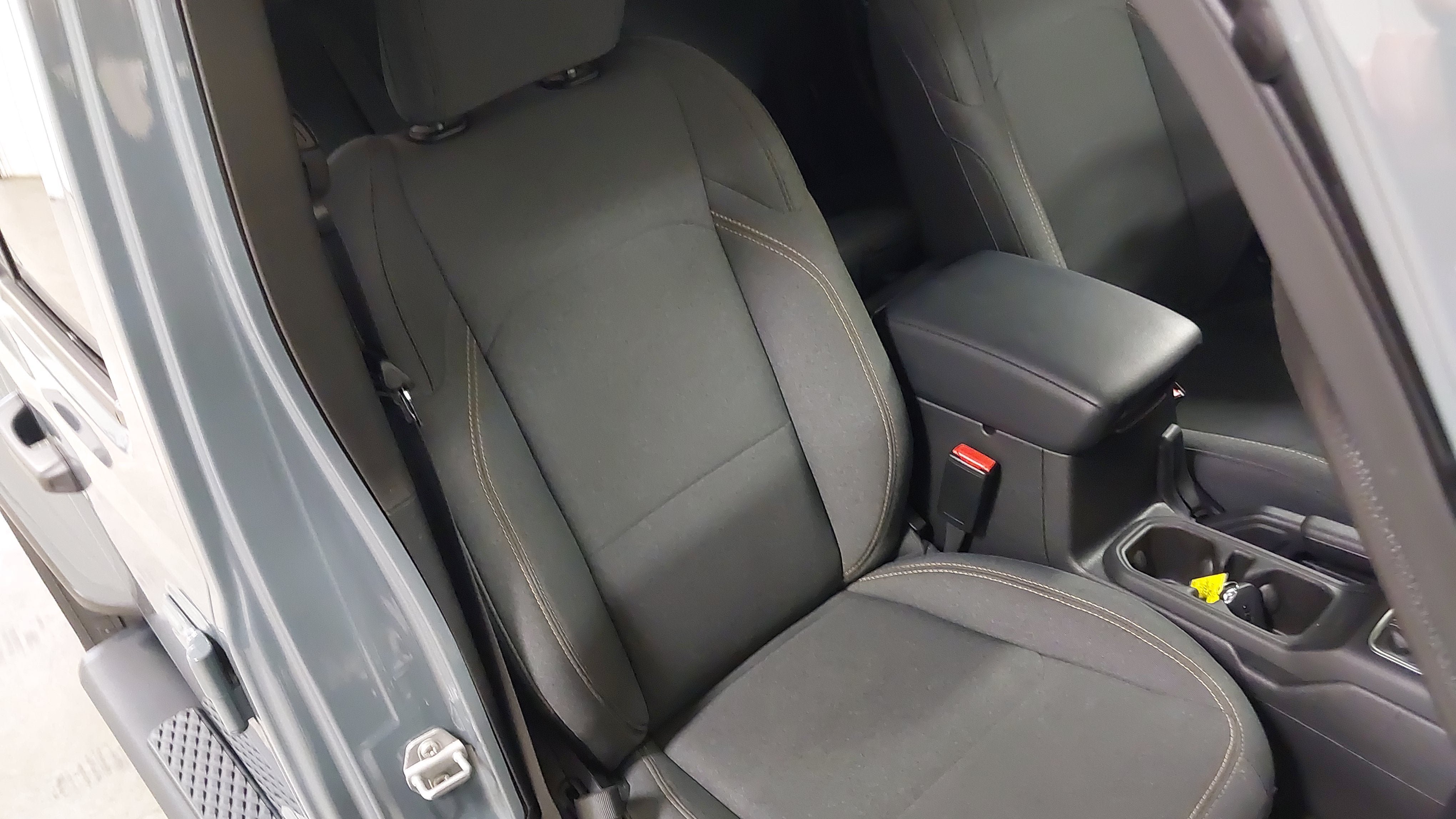 Used 2025 Jeep Gladiator Sport AWD/4WD image 27