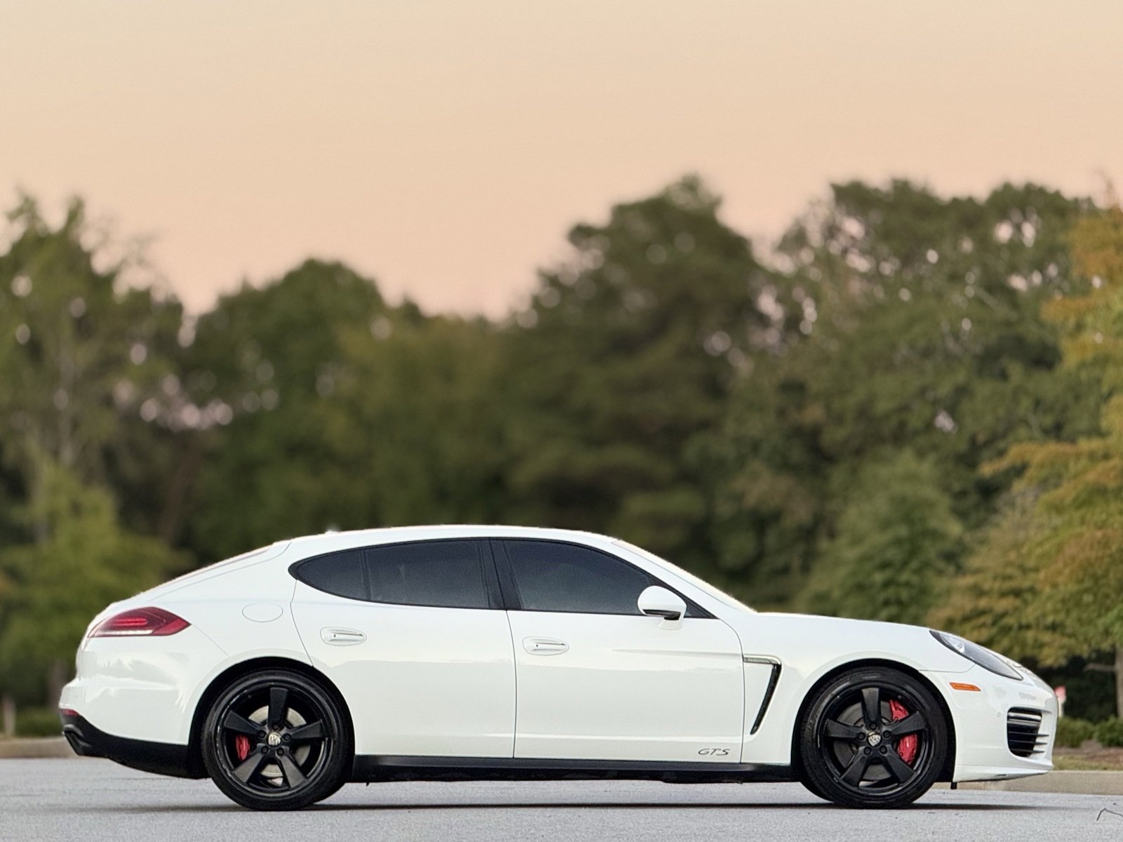 Used 2016 Porsche Panamera GTS image 11