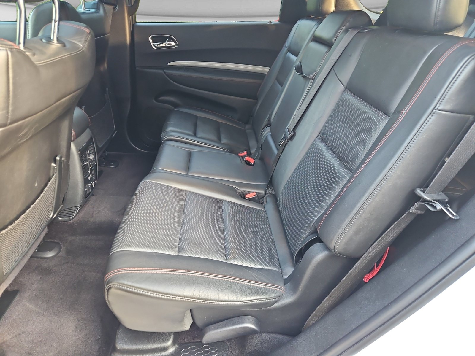 Used 2018 Dodge Durango R/T w/ Technology Group AWD/4WD image 14