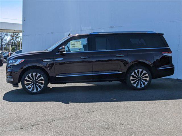 New 2024 Lincoln Navigator L Reserve image 3
