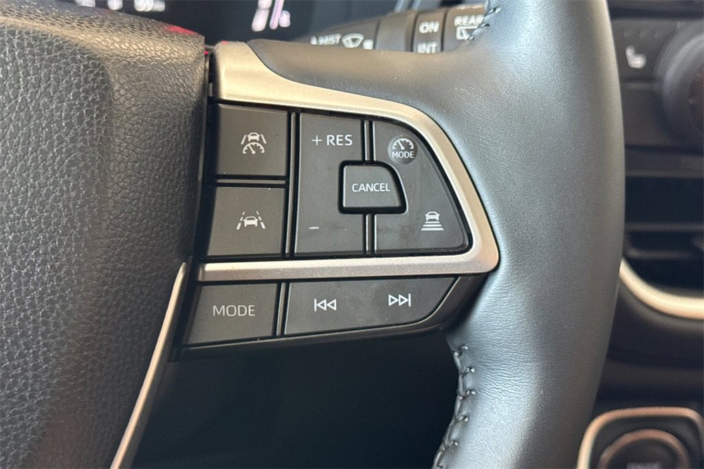 Used 2024 Toyota Grand Highlander XLE image 29