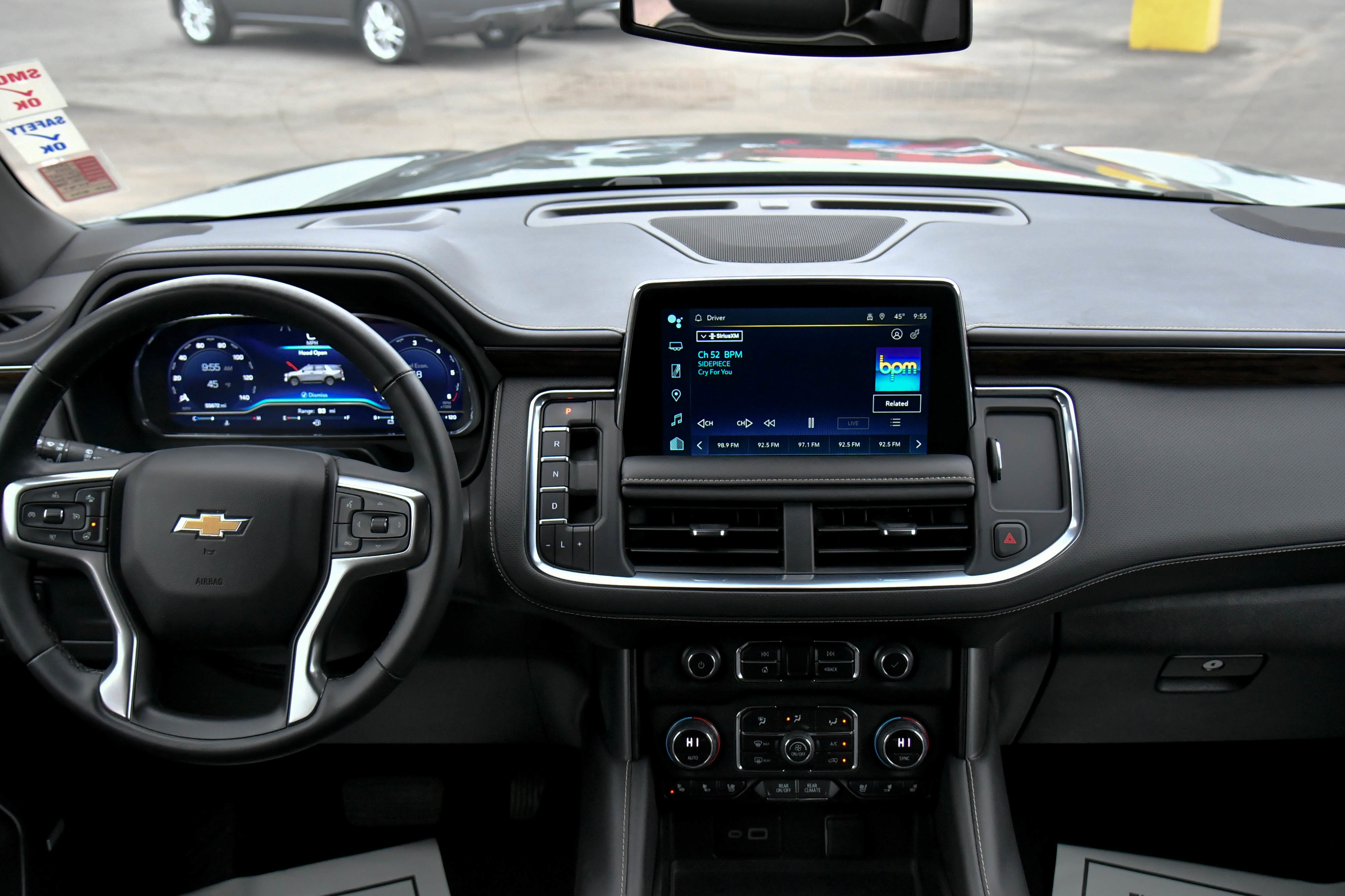 Used 2023 Chevrolet Suburban Premier image 41