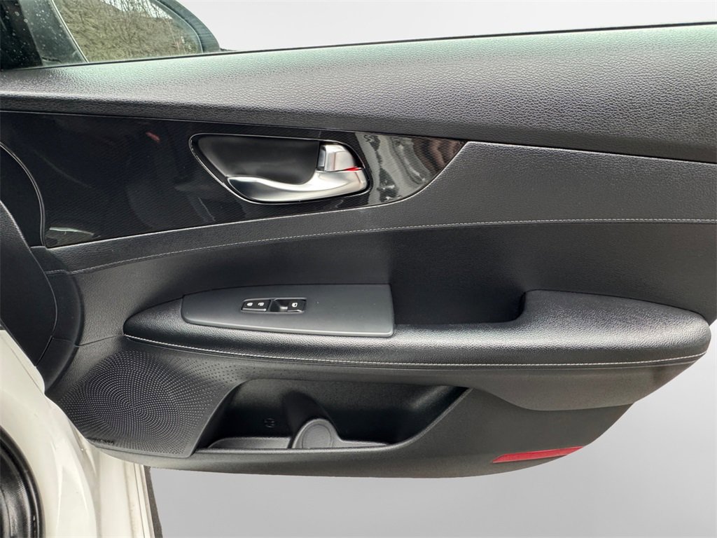 Used 2020 Kia Forte GT-Line w/ GT-Line Premium Package image 31