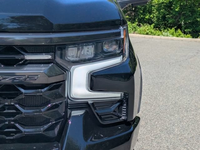 Used 2024 Chevrolet Silverado 1500 ZR2 w/ Technology Package AWD/4WD image 13
