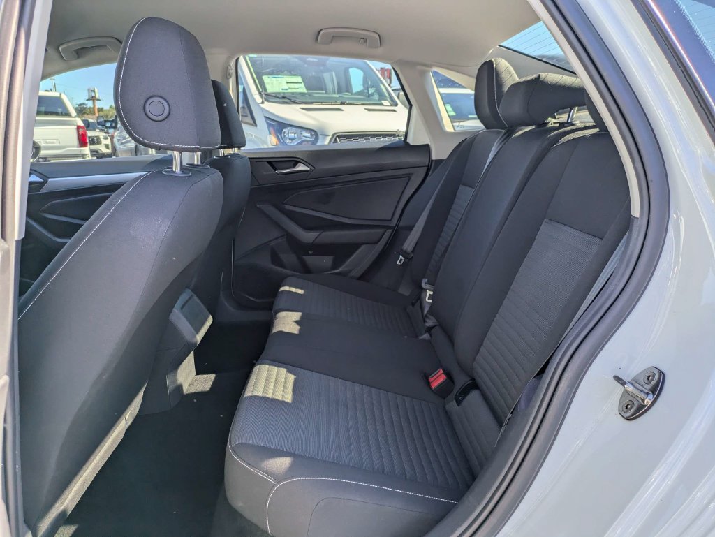 Used 2022 Volkswagen Jetta S FWD image 13