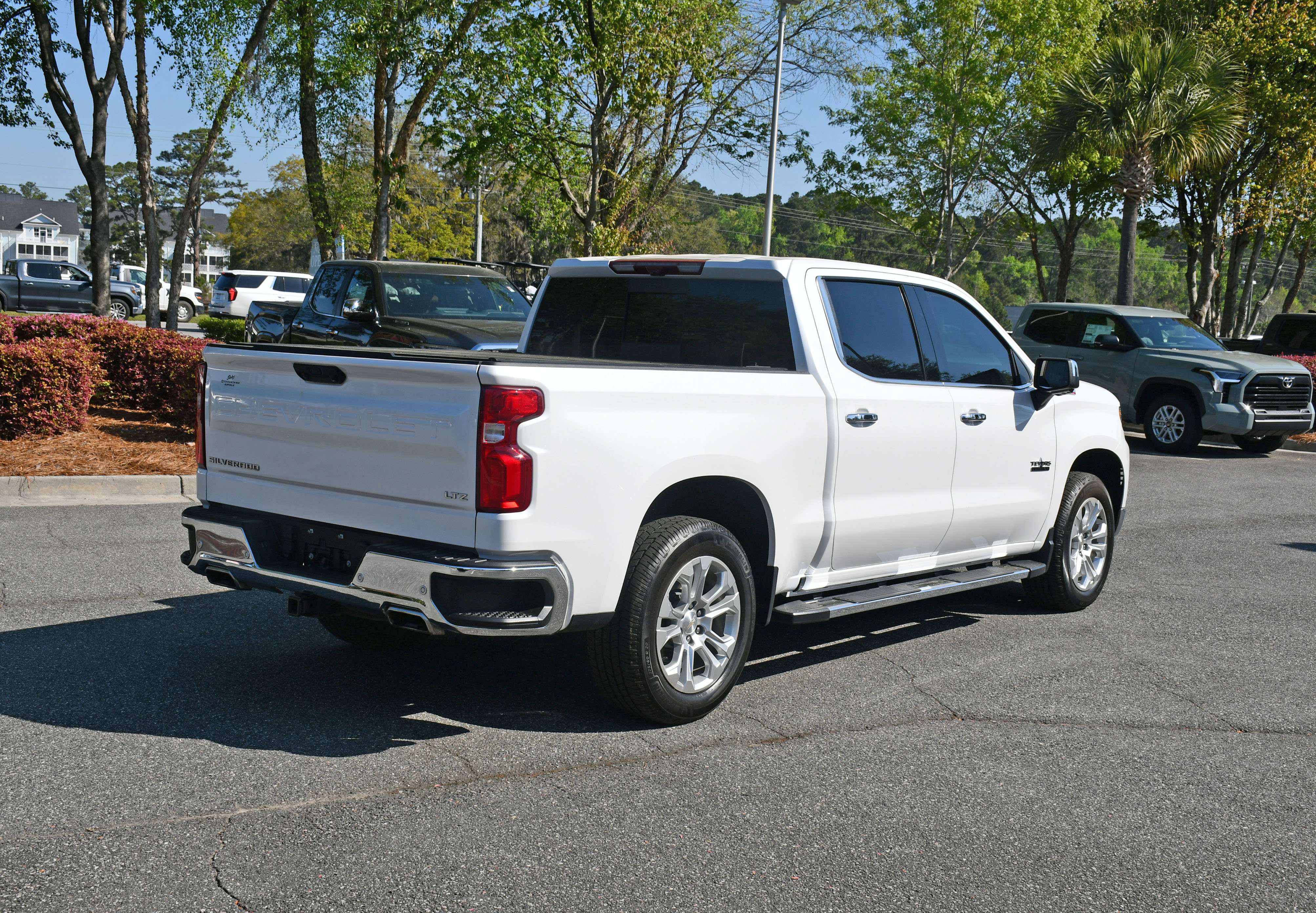 Used 2024 Chevrolet Silverado 1500 LTZ w/ LTZ Premium Texas Edition AWD/4WD image 4