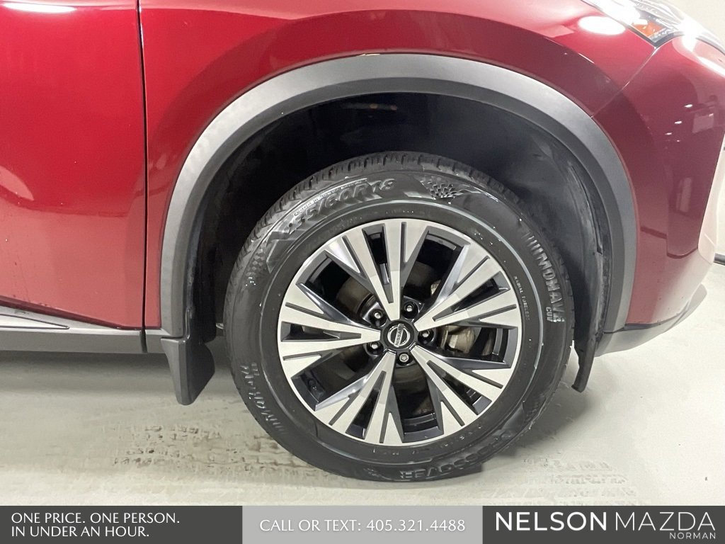 Used 2021 Nissan Rogue SV image 10