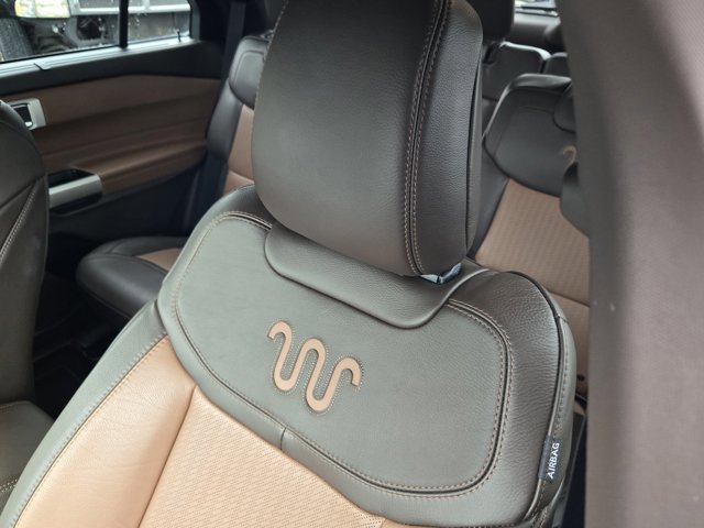 Used 2023 Ford Explorer King Ranch w/ Technology Package image 22
