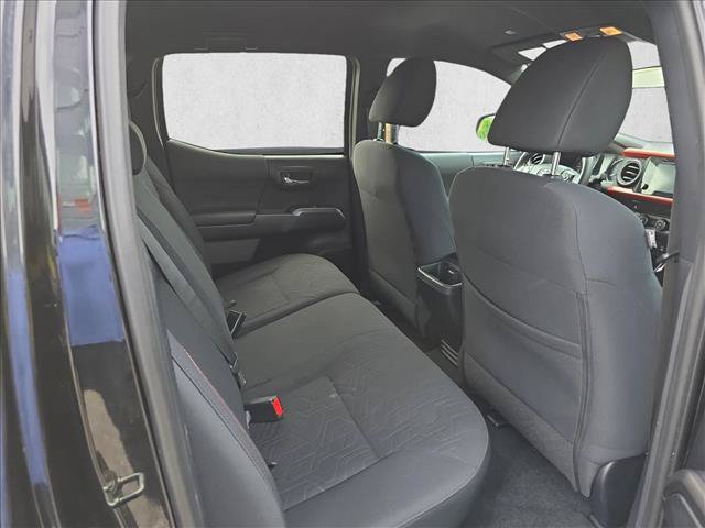 Used 2019 Toyota Tacoma TRD Sport AWD/4WD image 11