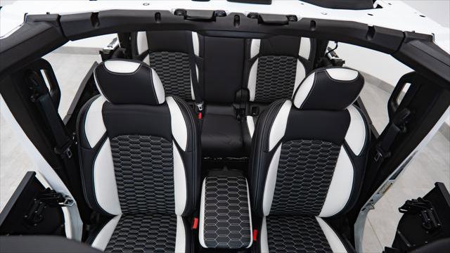 Used 2026 Jeep Gladiator Sport image 23