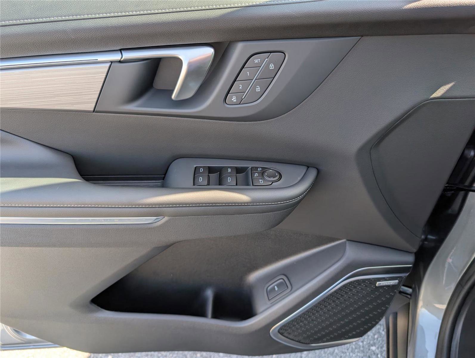 New 2026 Buick Enclave Preferred w/ Power Package image 17