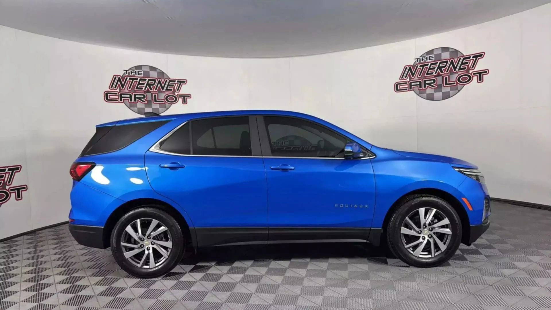 Used 2024 Chevrolet Equinox LT image 10