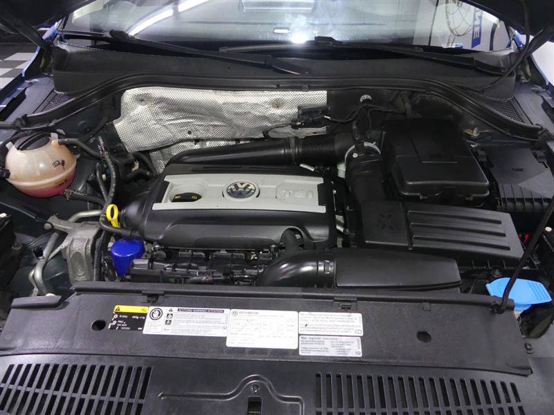 Used 2017 Volkswagen Tiguan SEL AWD/4WD image 12