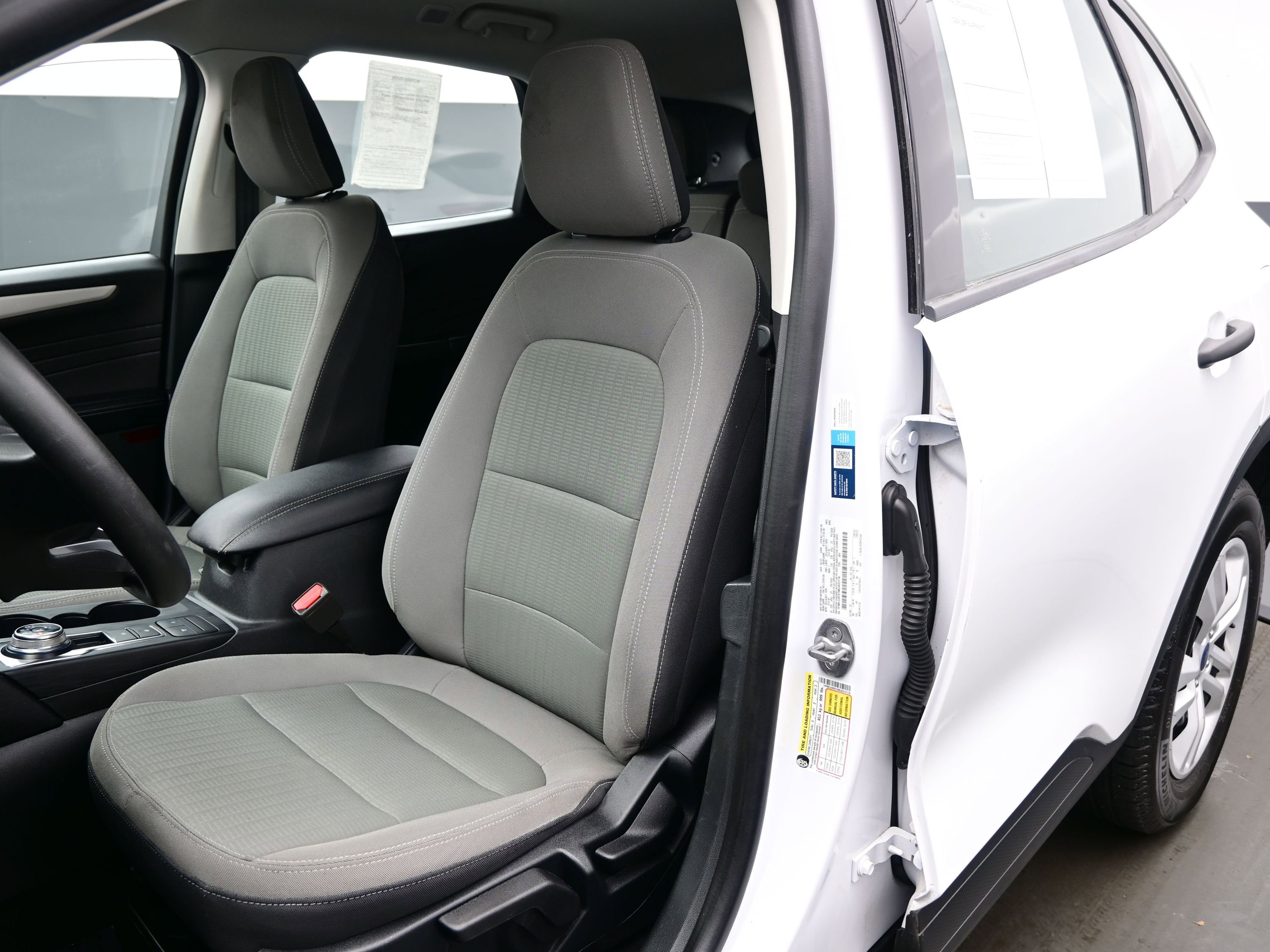 Used 2021 Ford Escape S image 11