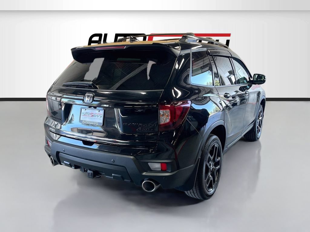 Used 2025 Honda Passport Black Edition image 7