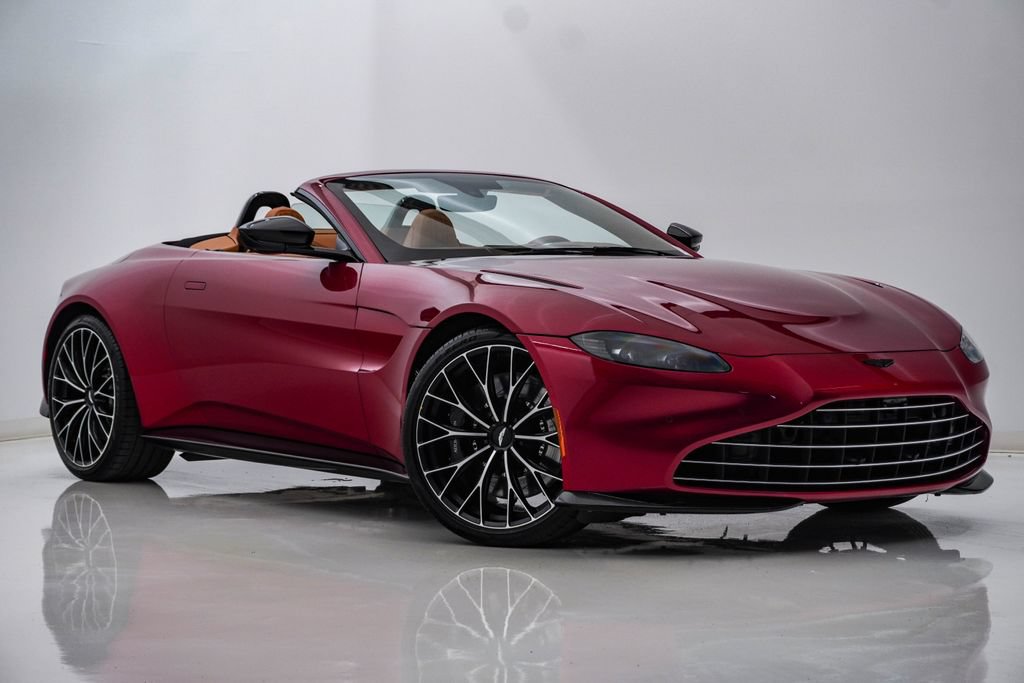 Used 2023 Aston Martin V8 Vantage Roadster RWD video 1