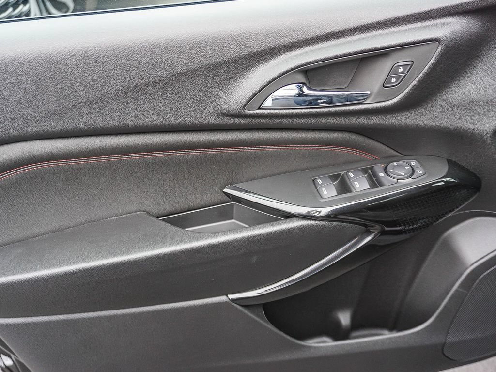New 2026 Chevrolet Trax RS w/ Driver Confidence Package FWD image 18
