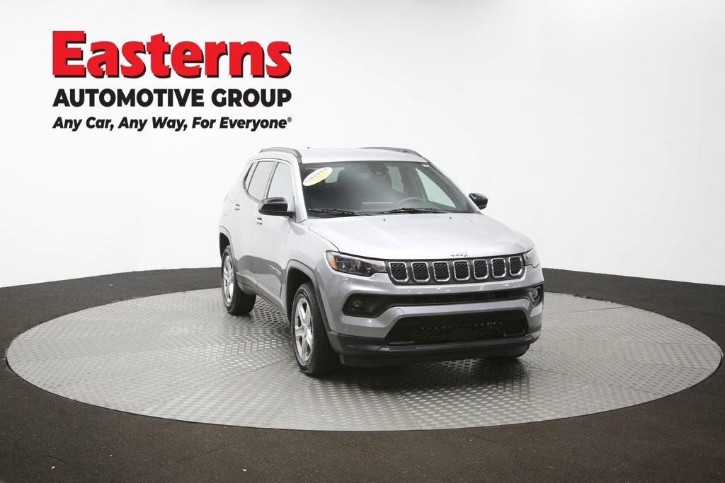 Used 2024 Jeep Compass Latitude AWD/4WD image 47