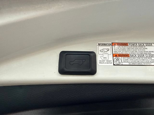 Used 2015 Toyota RAV4 Limited w/ Technology Package FWD image 13