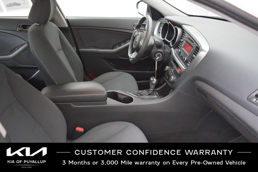 Used 2015 Kia Optima LX image 16