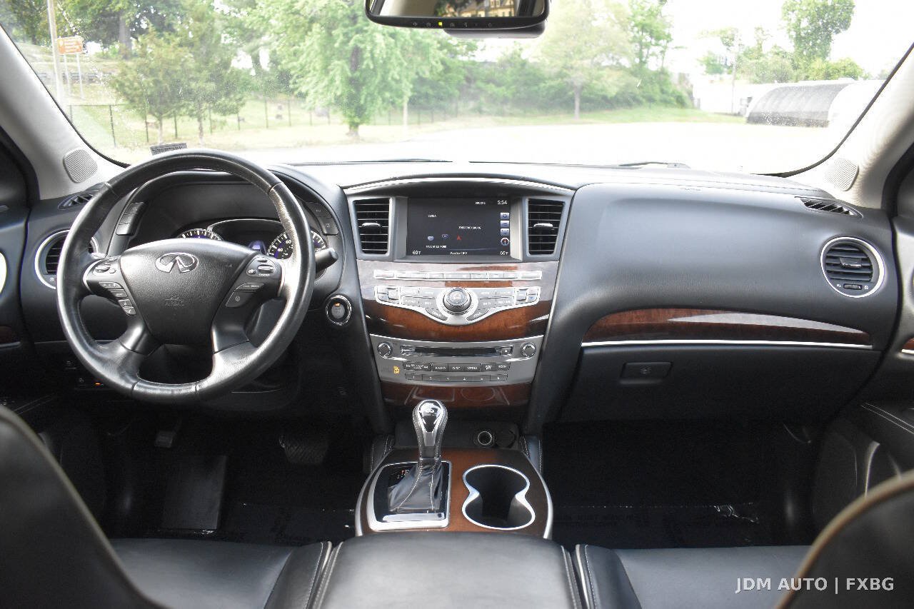 Used 2017 INFINITI QX60 Luxe w/ Deluxe Technology Package AWD/4WD image 18