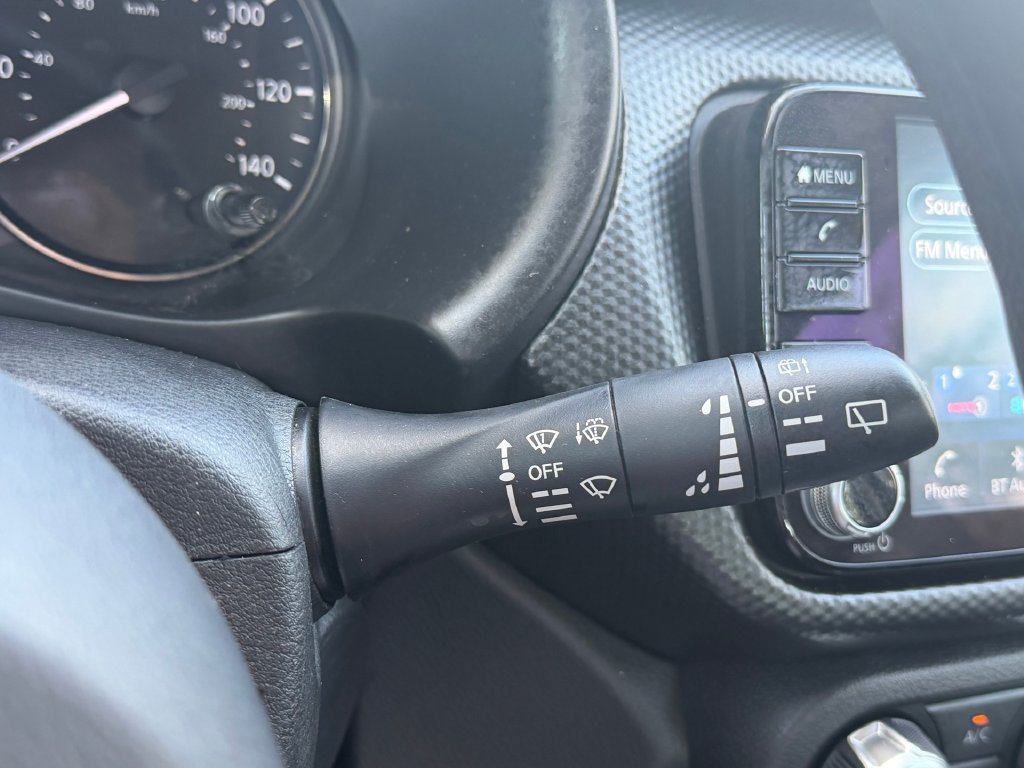 Used 2023 Nissan Kicks SV FWD image 15