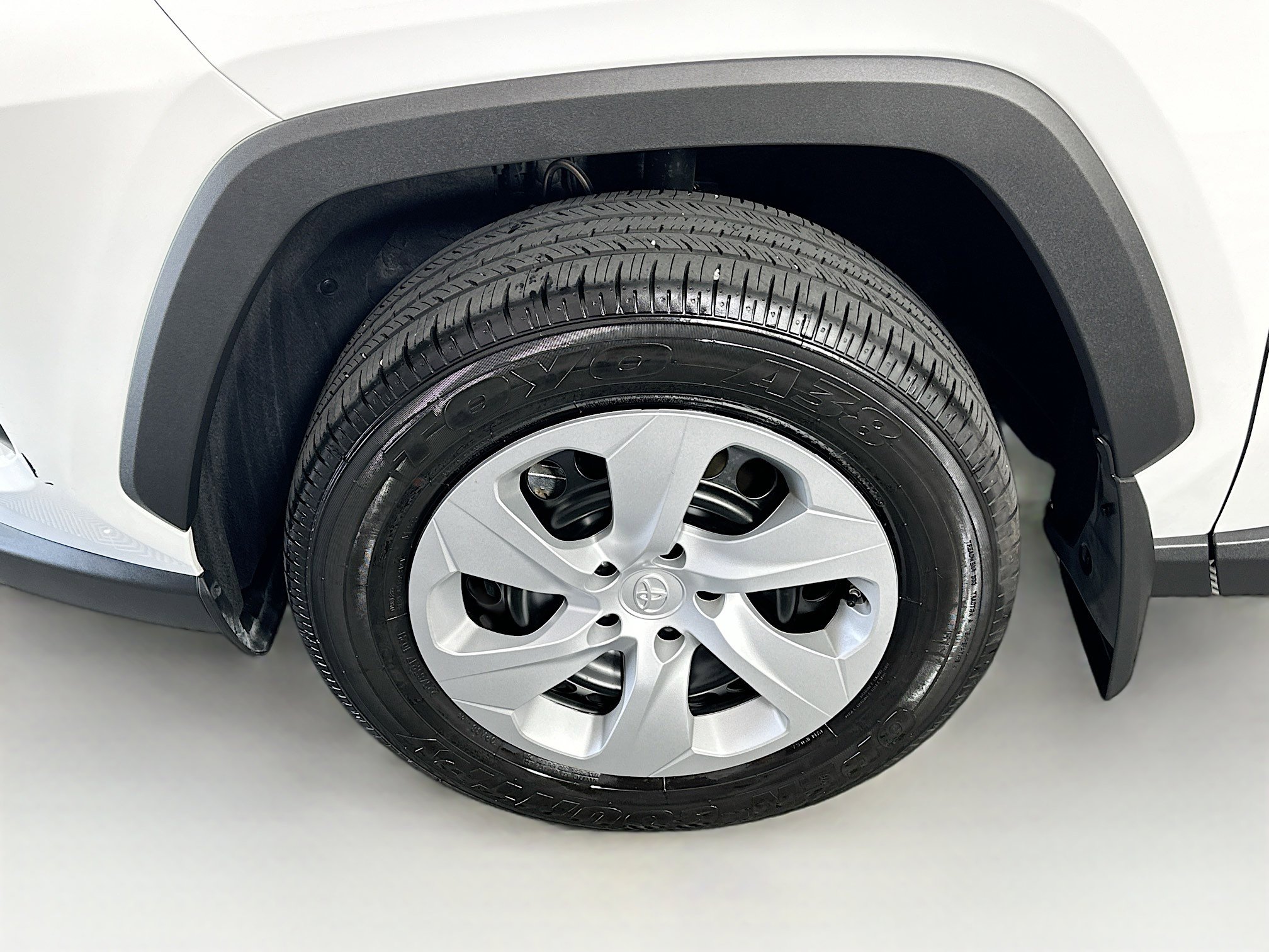 Used 2025 Toyota RAV4 LE image 10