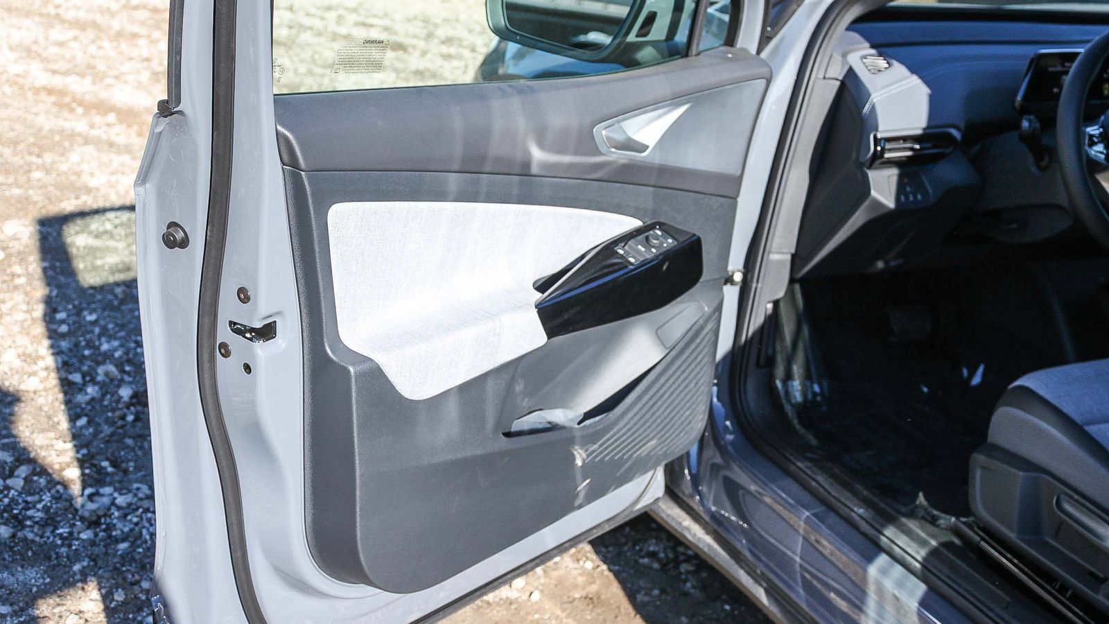 New 2025 Volkswagen ID.4 Pro AWD/4WD image 20