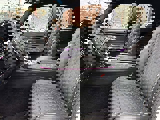 Used 2025 Genesis GV70 3.5T Sport w/ Sport Advanced Package image 18