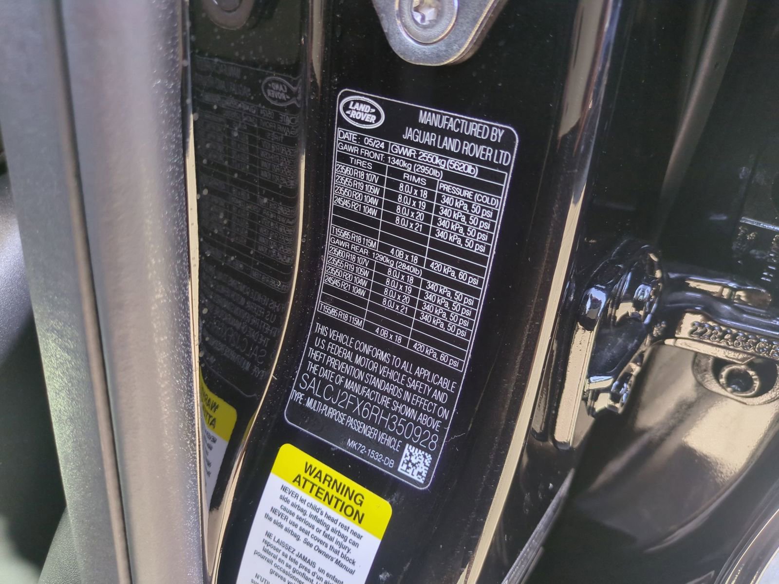 Certified 2024 Land Rover Discovery Sport S image 31