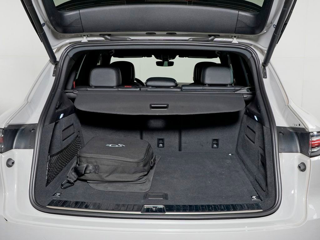 Certified 2022 Porsche Cayenne E-Hybrid image 13
