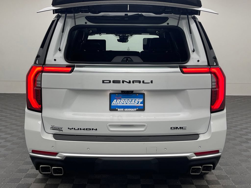 New 2026 GMC Yukon XL Denali w/ Denali Reserve Package AWD/4WD image 13