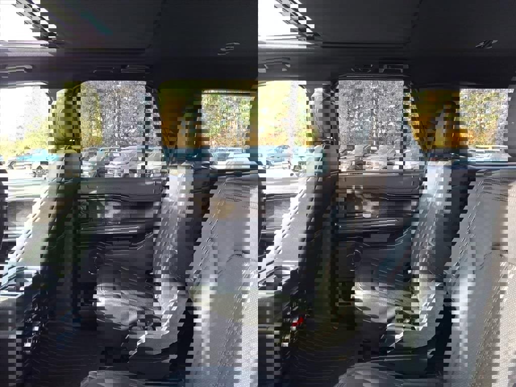 Certified 2019 Ford Expedition Limited w/ Equipment Group 302A image 10